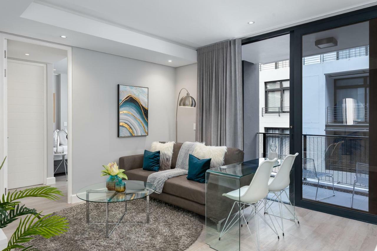 Apartment 35 On Main *